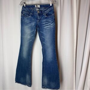 SO Jeans Medium Wash Sz 5 Low Rise Boot Flare Whiskered Y2K Excellent Condition